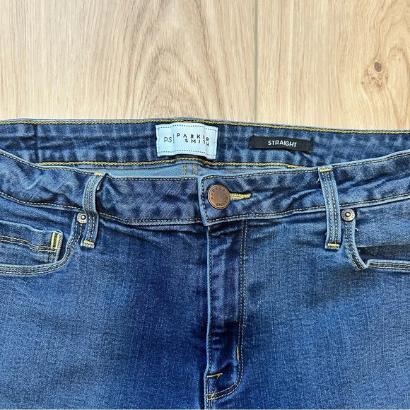 Parker Smith Women’s Straight Leg Jean Mid Rise Sz 32 - Picture 3 of 13